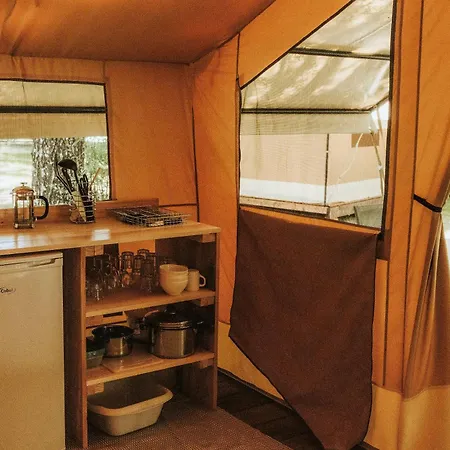 Campeggio Camping Onlycamp Du Lac - Roybon