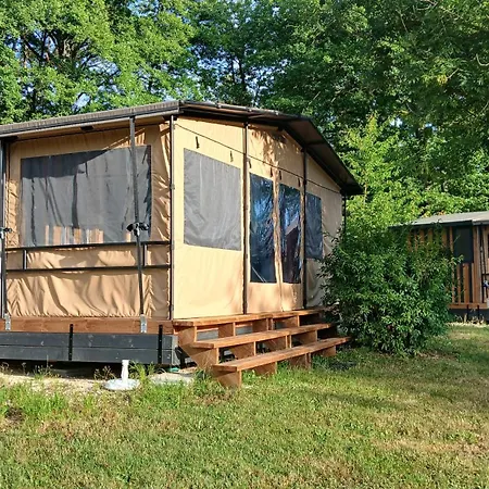 Camping Onlycamp Du Lac - Roybon *