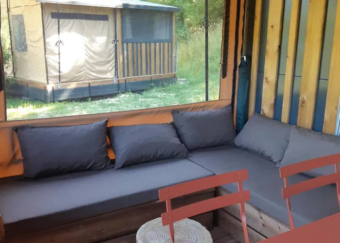 Camping Du Lac De Roybon אתר קמפינג Roybon